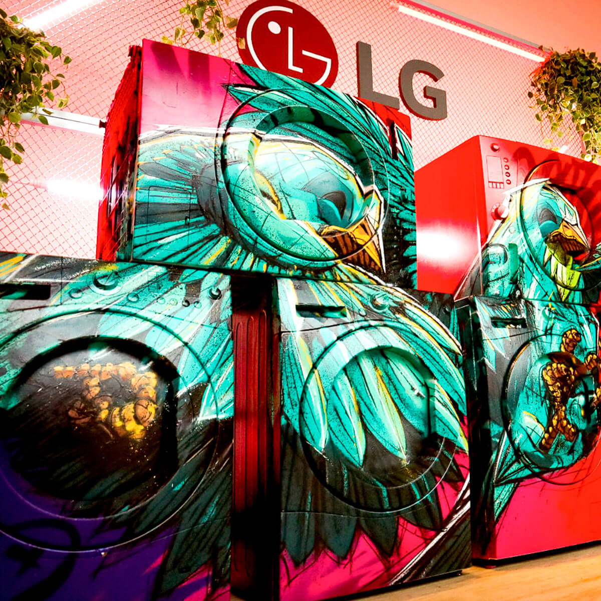 LG